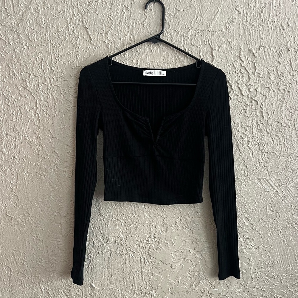 ❤️ Elodie Ribbed Notch Neck Top - Picture 2 of 8